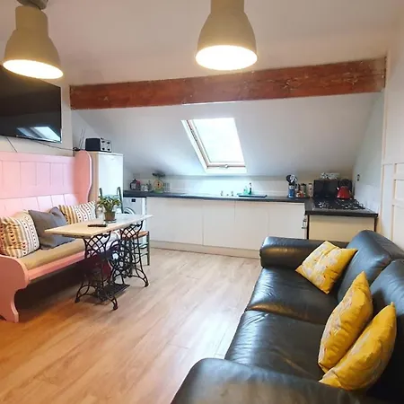 The Loft At York House * Birmingham